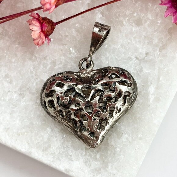 Sterling Silver 3D Cutout FIligree Vintage Heart Shaped Large Pendant | Charm - Picture 1 of 10